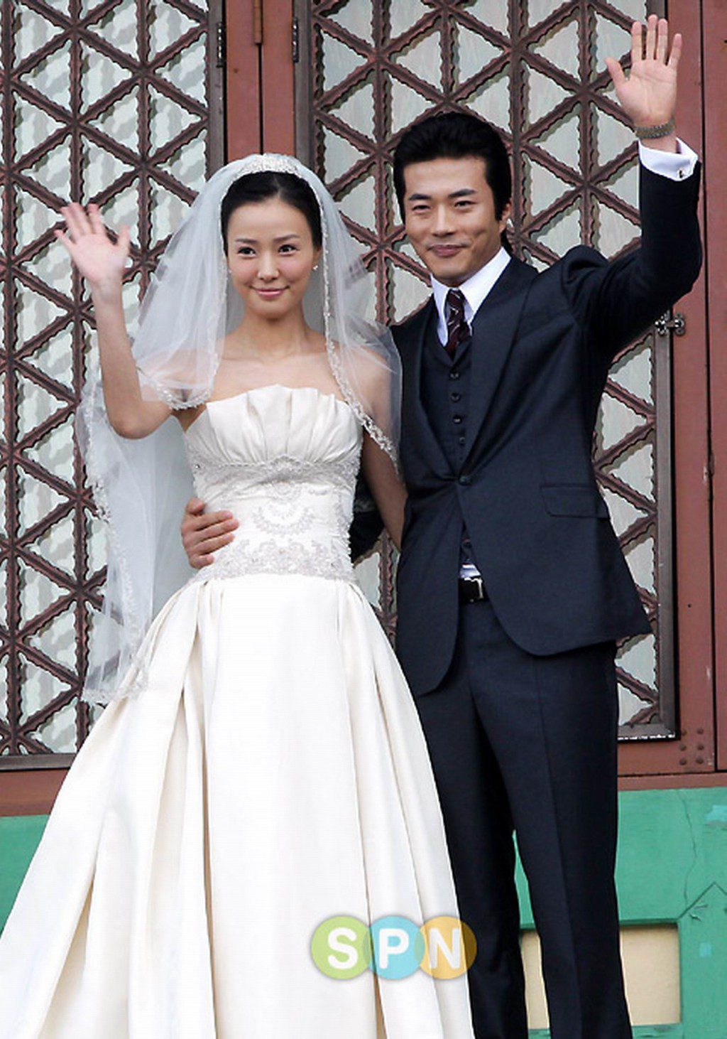 權相佑與孫泰英於2008年結婚。