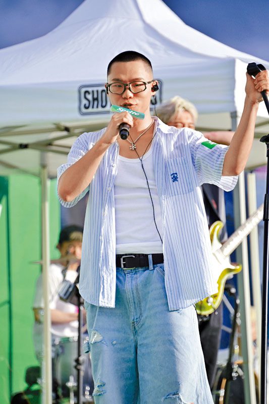 湯令山是華納音樂旗下歌手。