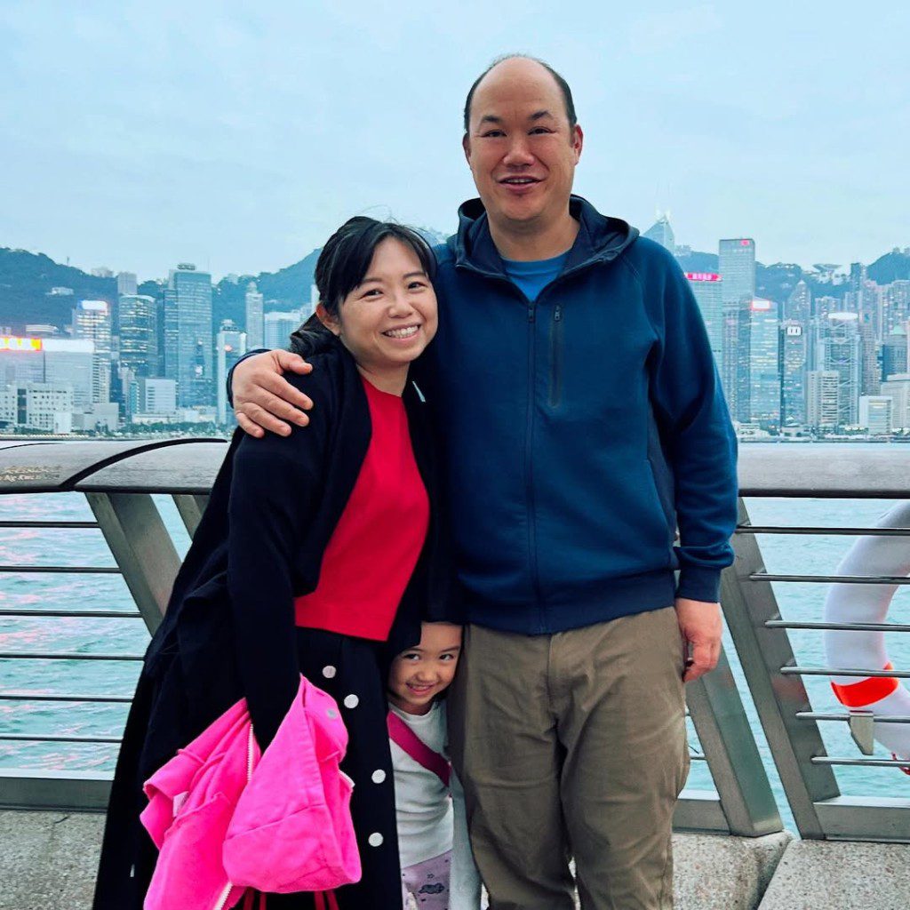 次子許懷谷與太太林鈺雯慶祝結婚15周年。