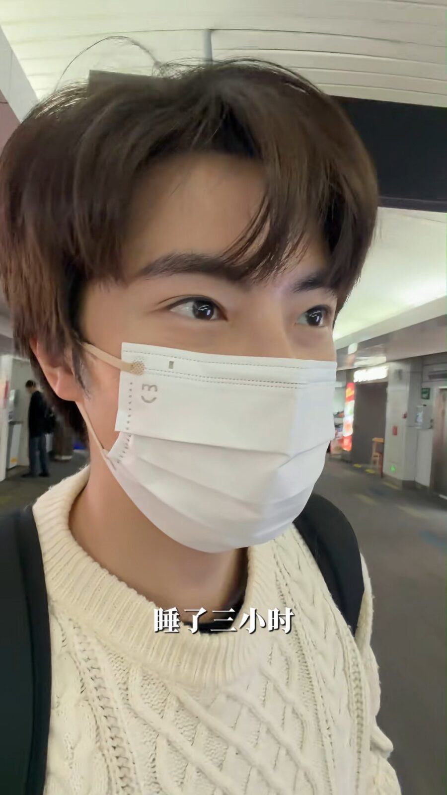 林正峰曾在小紅書分享開工片段，透露休息時間不足。