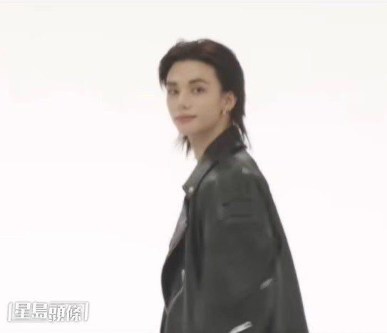 Stray Kids成員鉉辰亮相。