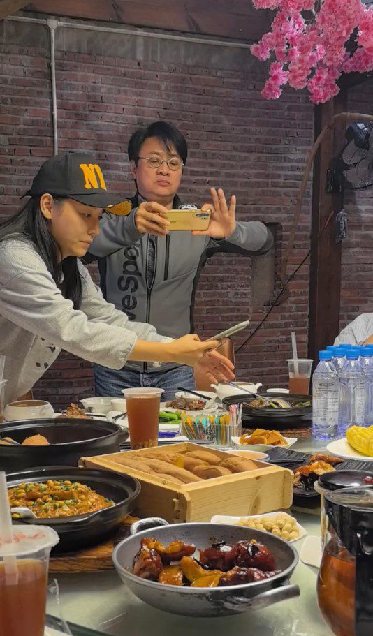 尹天照近年主力參與探店影片,但他坦言仍希望有機會拍劇。