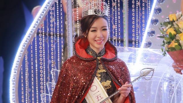 麥明詩兒子成長速報 外婆晒溫馨婆孫照：時間彷彿靜止