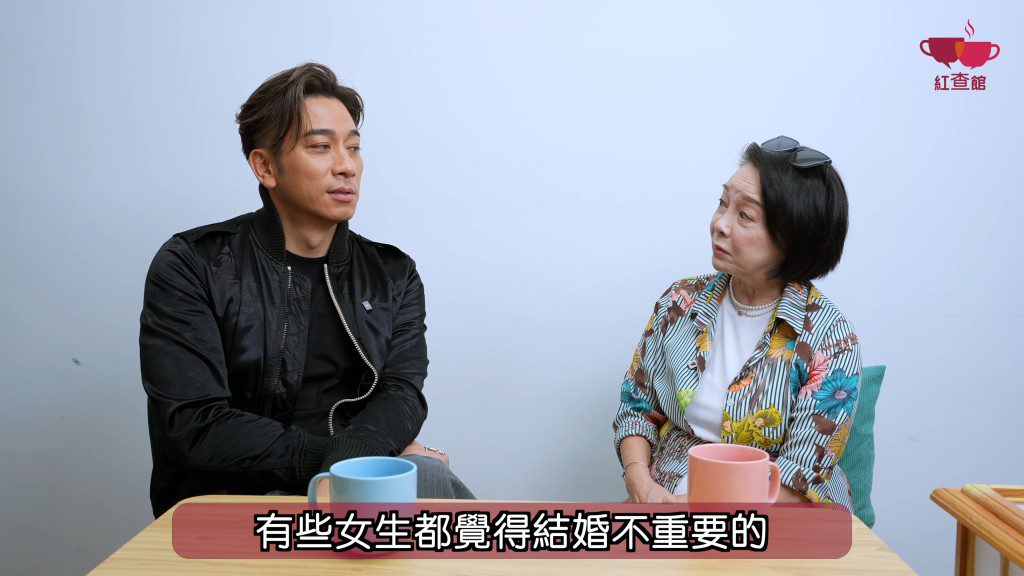 當被問及是否真的與張曦雯交往,吳卓羲先報以冷笑,隨後暗示戀情傳聞屬炒作。