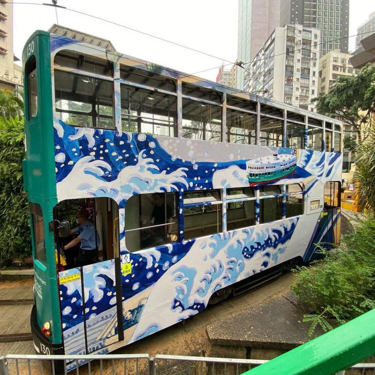 2022年,Stephen參與巴塞爾藝術展(Art Basel)的特別企劃,在電車車身上繪製風景畫。