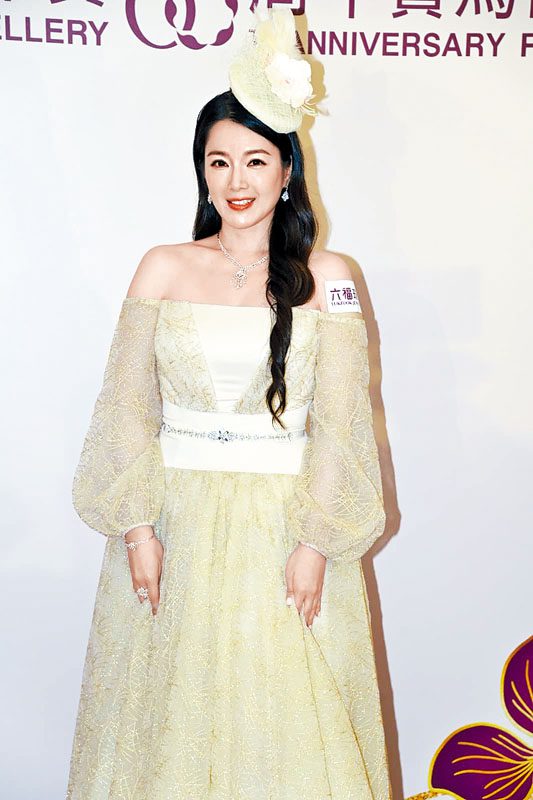■苟芸慧自嘲拍性感畫面冇人睇。