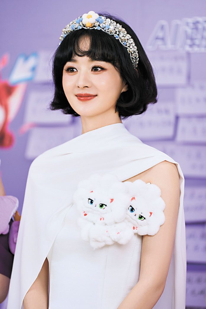 ■趙麗穎一頭短髮亮相。網上圖片