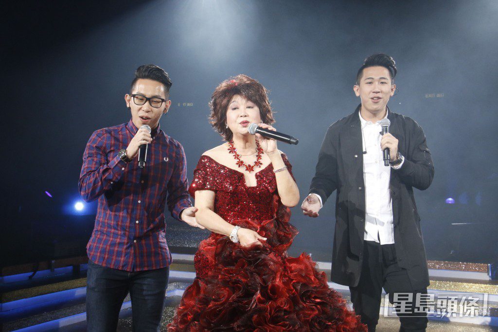 2017年，朱咪咪在紅館舉行《利利是是演唱會》，兩個兒子擔任表演嘉賓。