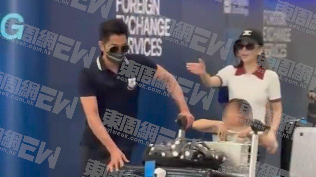 大女主動推行李車，身為賽車手的郭富城在旁指導女兒操控技巧，場面溫馨。（《東周刊》圖片）