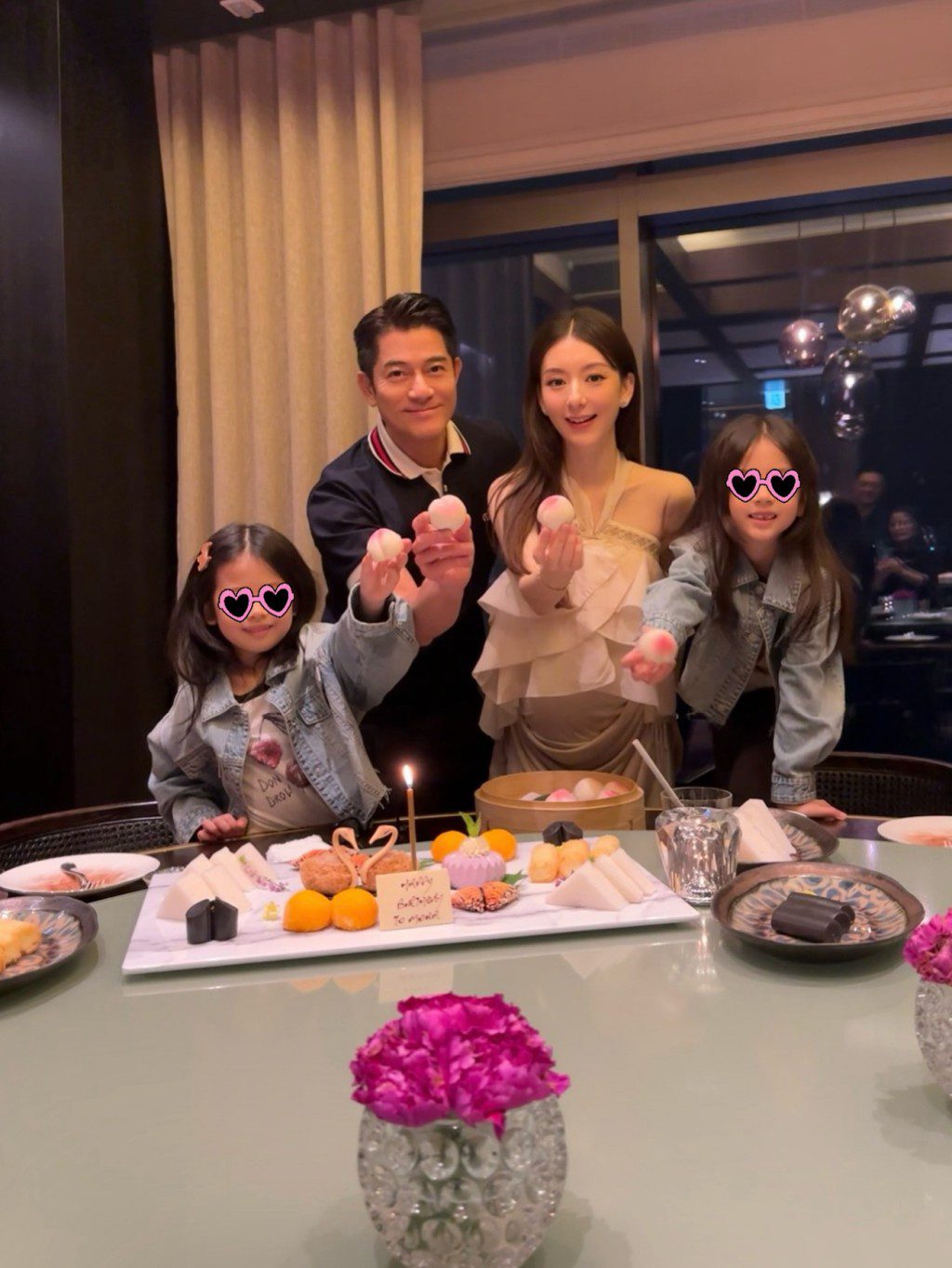 郭富城與方媛育有三名女兒。