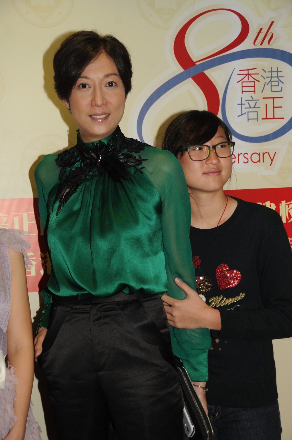 吳綺莉以前經常帶著女兒出席活動。