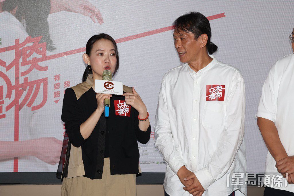 曾寶儀透露花了四年時間拍攝這部紀錄片，分享家人面對癌症的經歷。