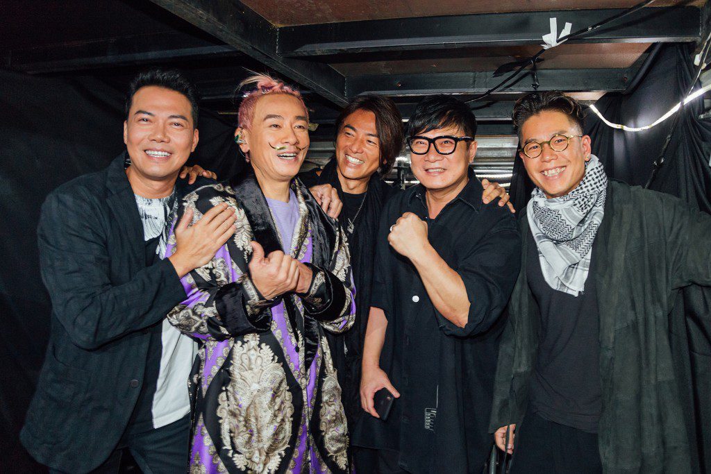 謝天華90年代曾參演《古惑仔》電影系列,與鄭伊健、錢嘉樂、林曉峰、陳小春另外四位「古惑仔」曾開演唱會,受到歡迎。