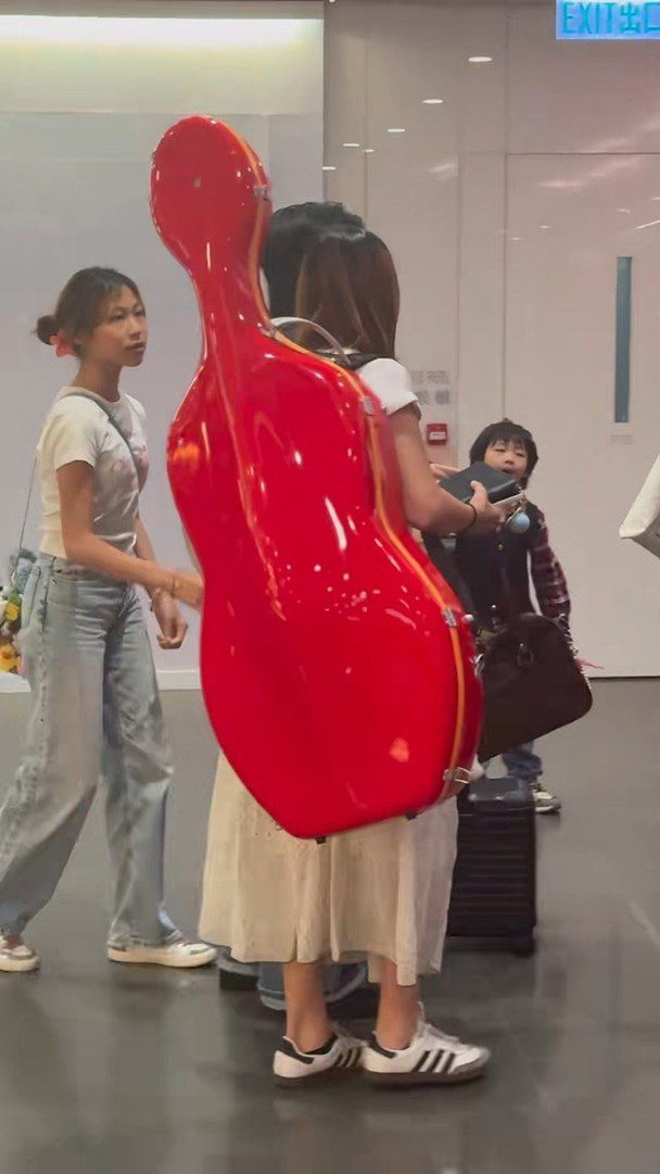 蔡少芬二女的顏值成為焦點。