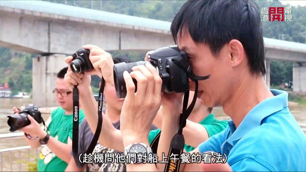 在場的全都是自己人。