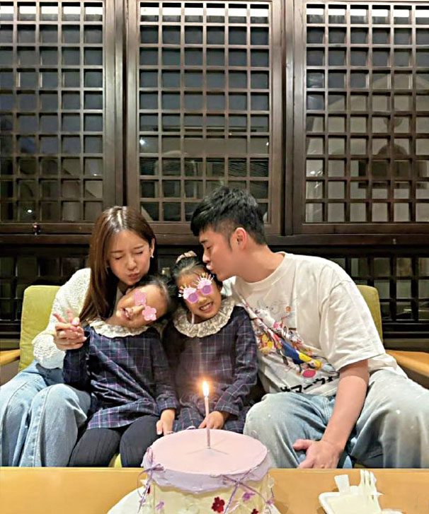 兩人於2016年登記結婚,婚後育有兩名女兒。網上圖片 .c2/.c3 張子萱陳赫合照。網上圖片