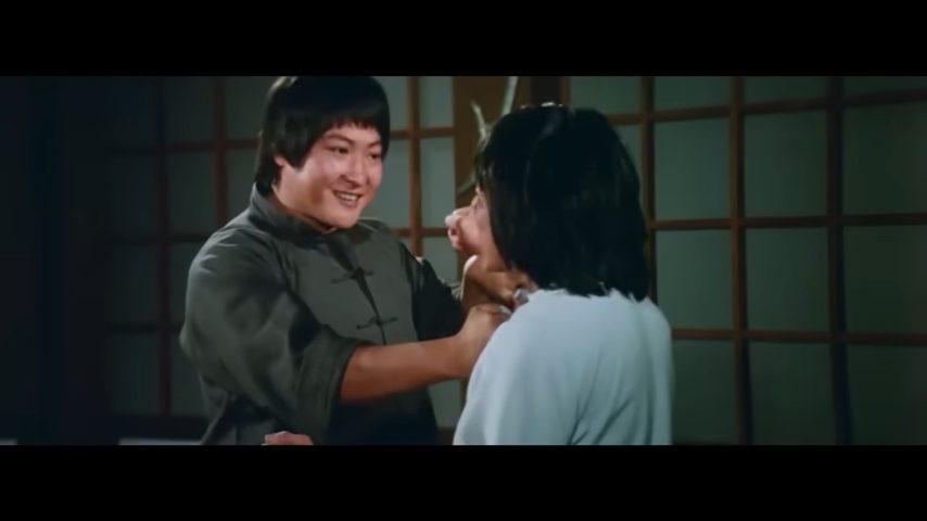 洪金寶是香港著名的動作指導兼演員。圖為《肥龍過江》劇照