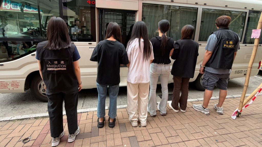大埔上水打擊非法賣淫 警方聯同入境處拘捕12名內地女子
