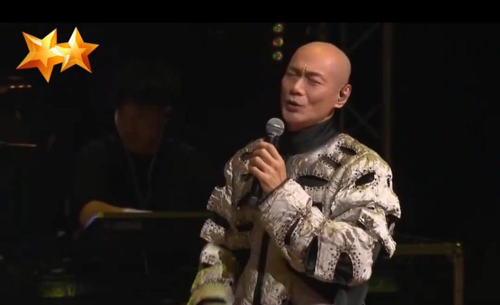 江華在抖音分享與太太合唱〈分分鐘需要你〉的影片。