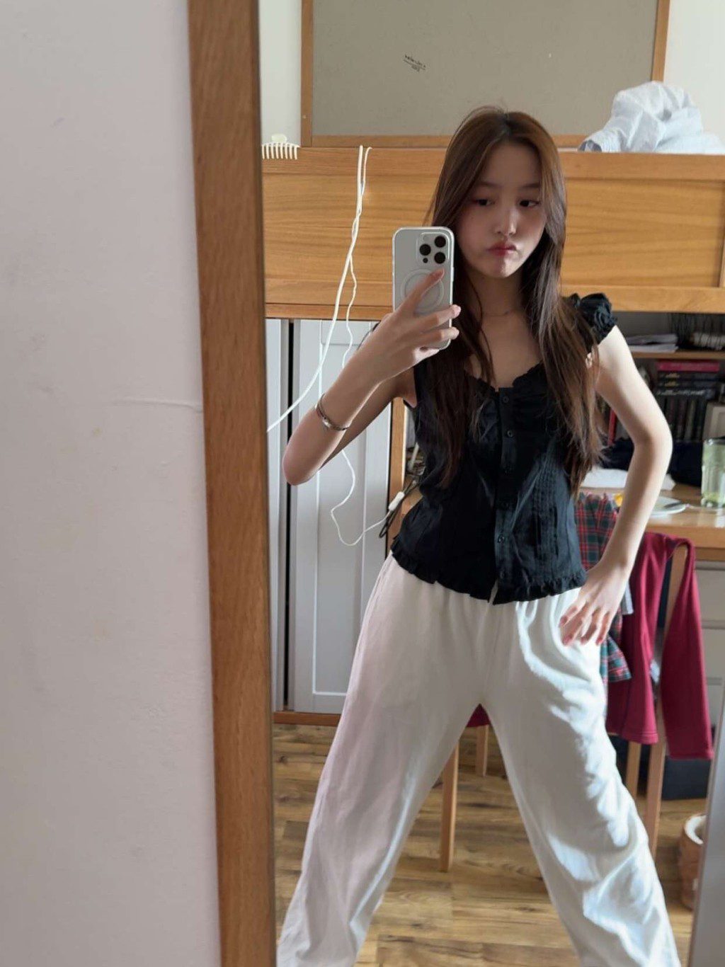 趙薇女兒的學生宿舍環境非常寬敞。