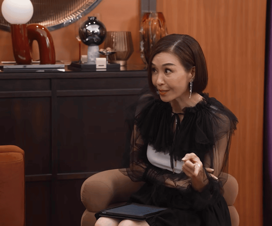 伍詠薇對鄭希怡被召回TVB交代事件感到驚訝。