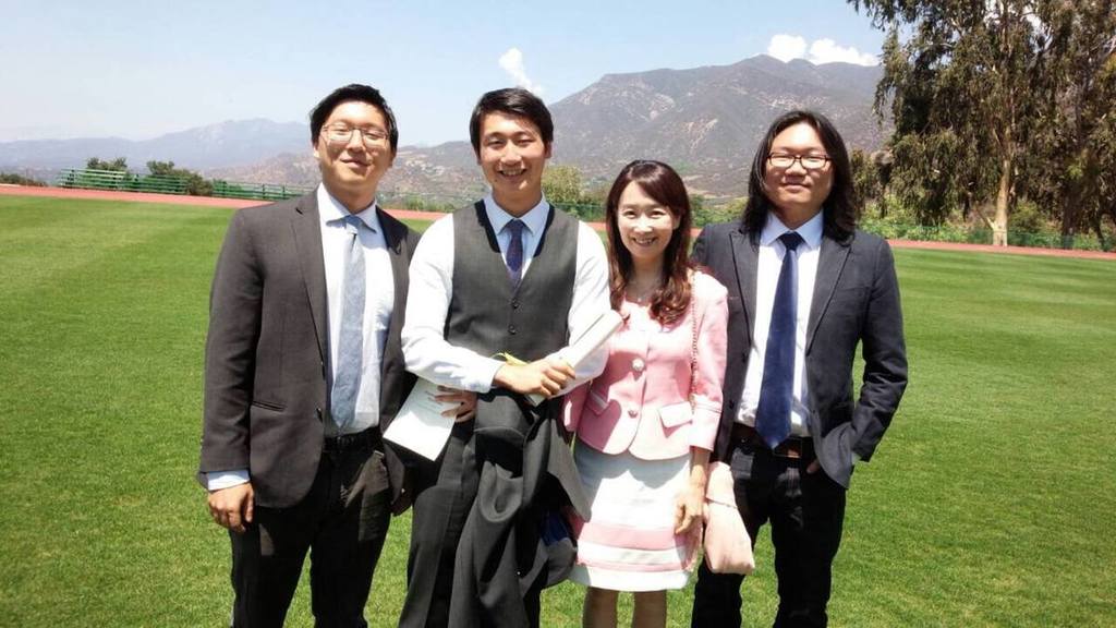 陳美齡三名兒子都從史丹福大學畢業。
