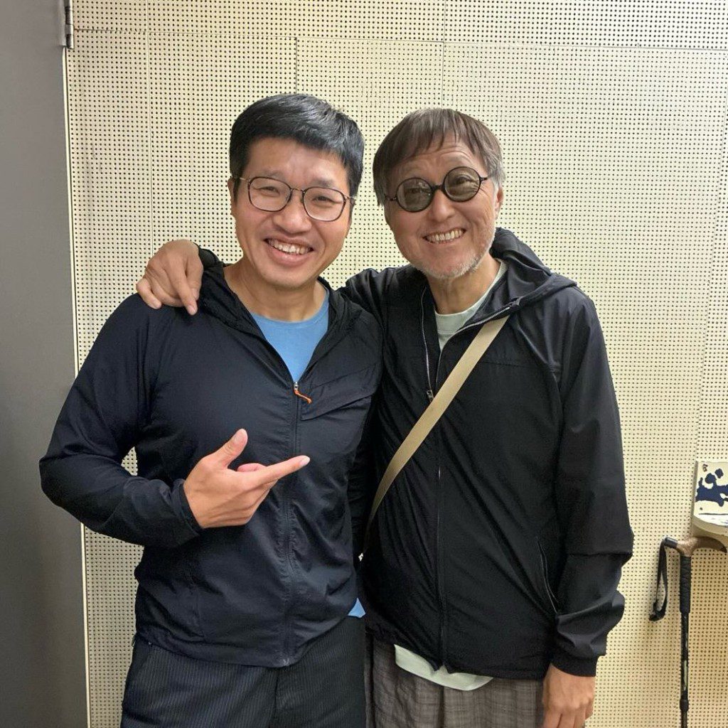 谷德昭的無濾鏡近照顯示面頰凹陷,皺紋較多。