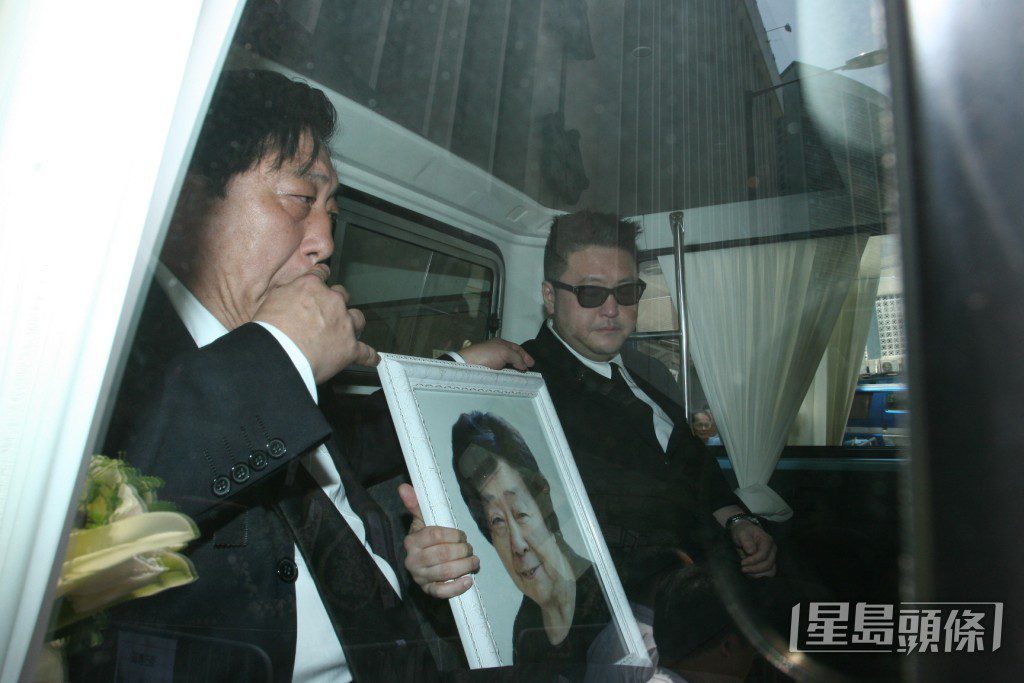 2006年,谷德昭家中遭遇重大變故,母親及姪兒先後去世,林子萱陪伴男友度過難關。