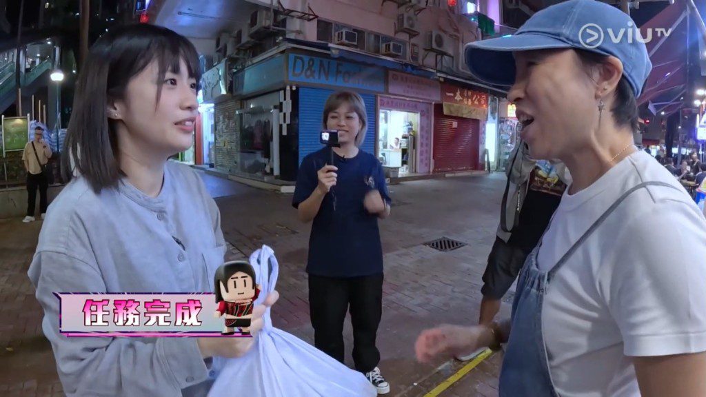 Sica完成任務,為「烤魚大王」留下節目影像。