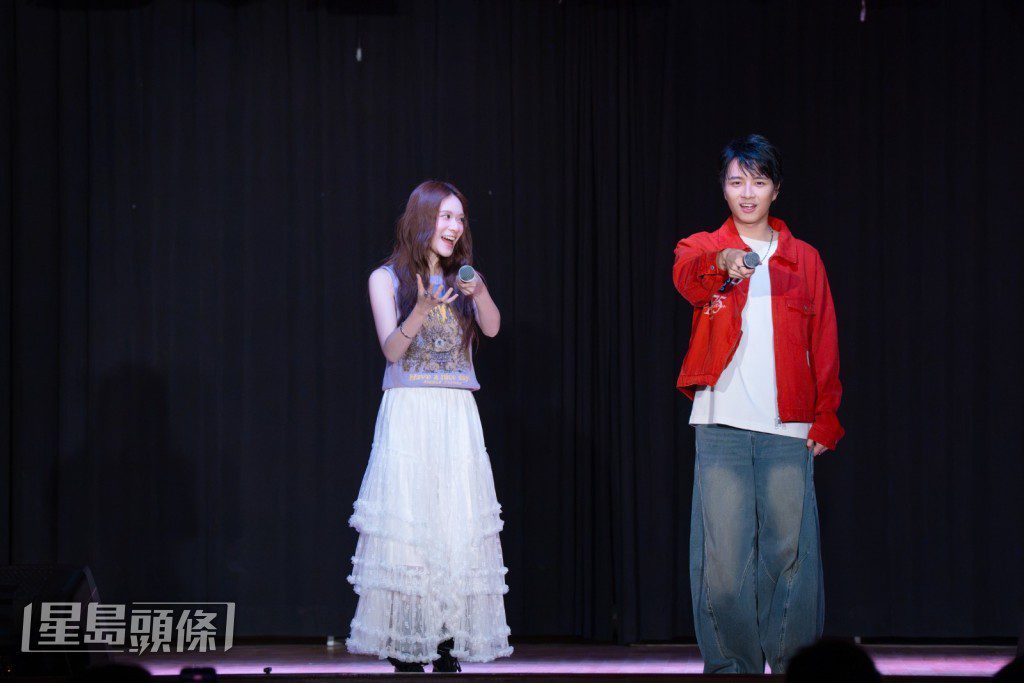 Cloud與Lester合唱Cloud歌曲《我想和你虛度光陰》。